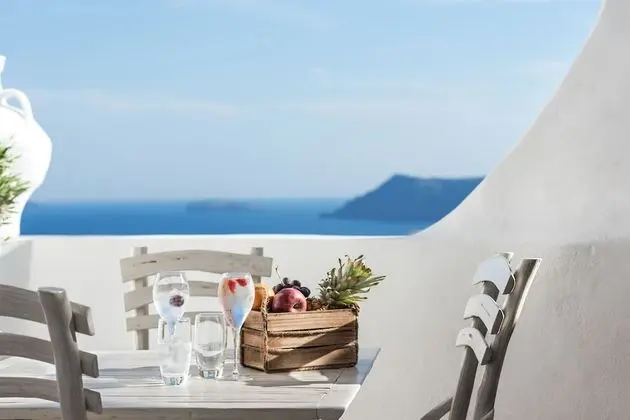 Two Bedroom Villa with Private Outdoor Jacuzzi