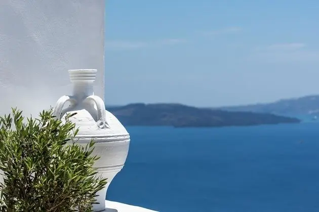 Two Bedroom Villa with Private Outdoor Jacuzzi