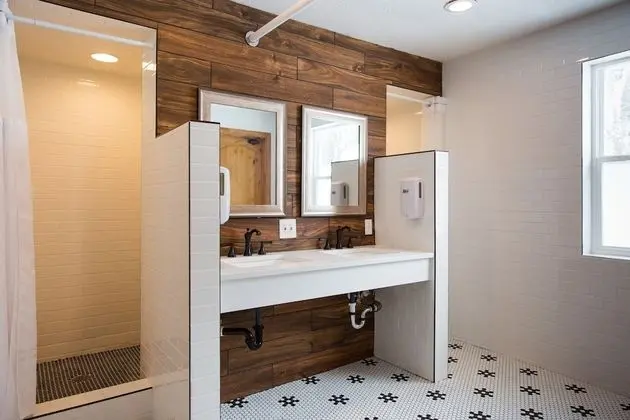 Nordic Room, 2 Twin Beds, Shared Bathroom