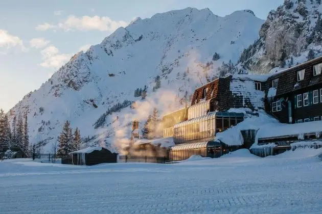 Superior Double Room, 2 Queen Beds, Private Bathroom