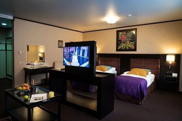 Junior Suite with two single beds