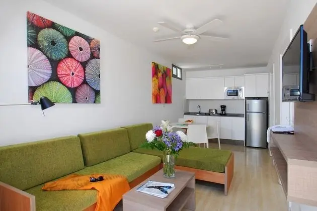 Deluxe Tek Büyük Yataklı Oda, Balkon, Deniz Manzaralı