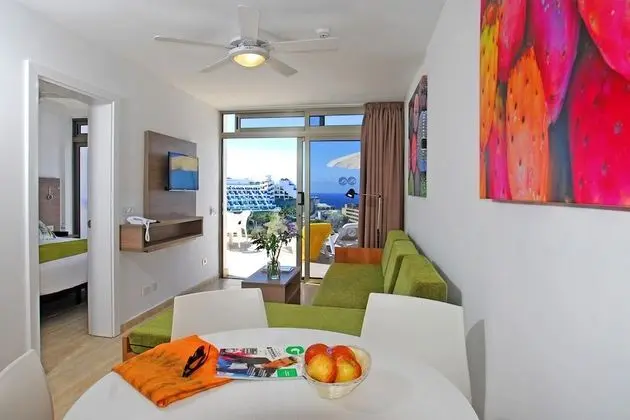 Deluxe Tek Büyük Yataklı Oda, Balkon, Deniz Manzaralı