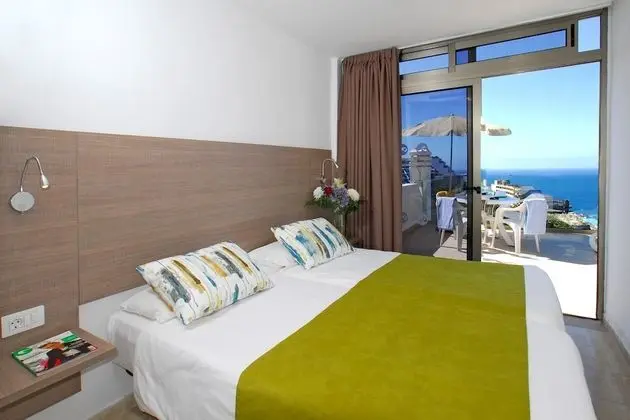 Deluxe Tek Büyük Yataklı Oda, Balkon, Deniz Manzaralı