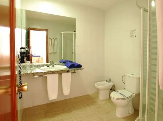 Tek Büyük Yataklı Oda, Balkon, Deniz Manzaralı