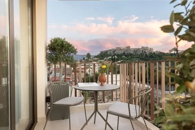 Superior Tek Büyük Yataklı Oda, Tepe Manzaralı