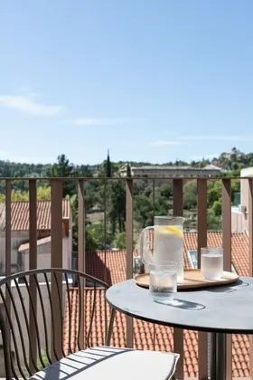 Superior Tek Büyük Yataklı Oda, Tepe Manzaralı