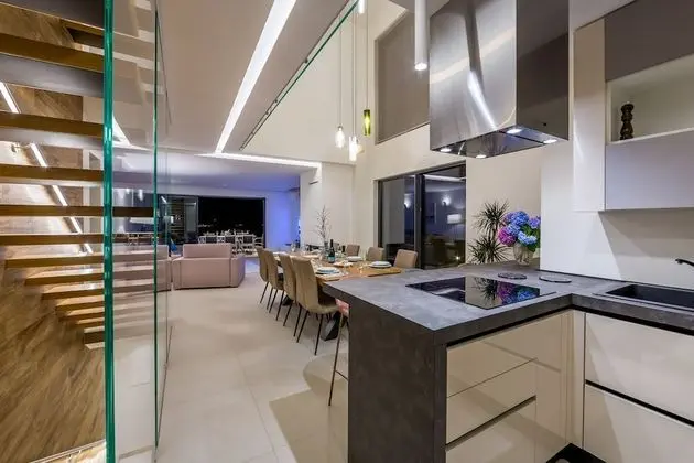 Villa, 4 Yatak Odası, Deniz Manzaralı
