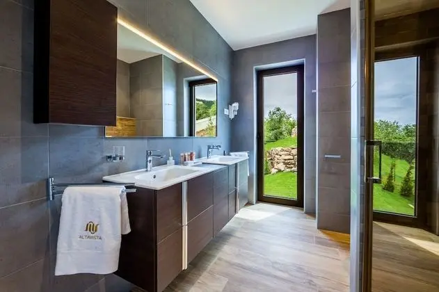 Villa, 4 Yatak Odası, Deniz Manzaralı