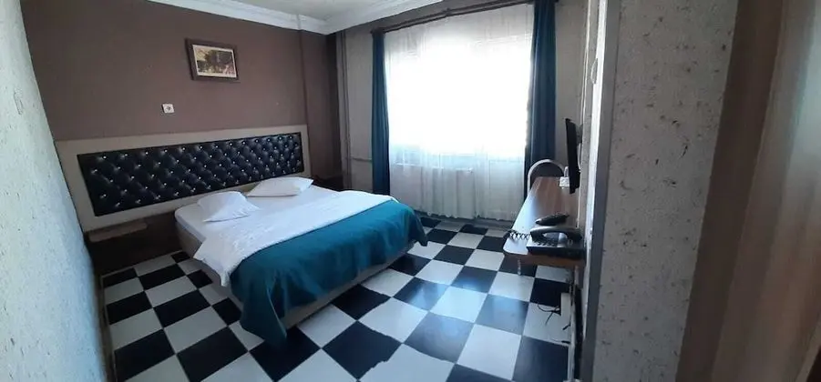 Standard Üç Kişilik Oda