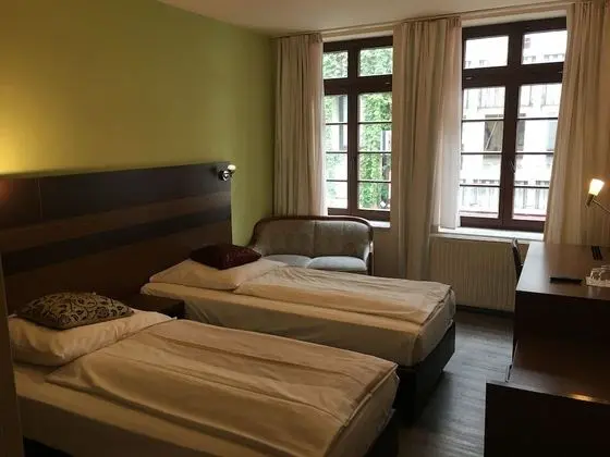 Standard Tek Büyük veya İki Ayrı Yataklı Oda