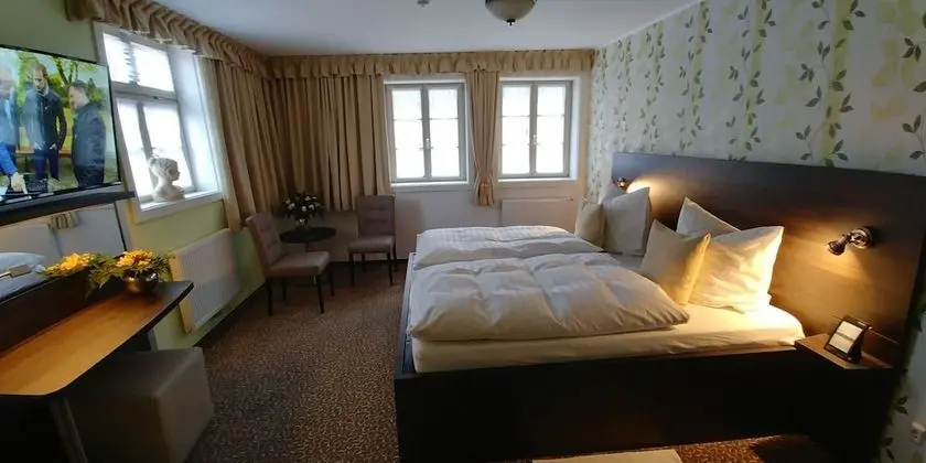 Comfort Tek Büyük Yataklı Oda