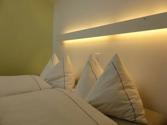 Basic Tek Büyük veya İki Ayrı Yataklı Oda, Banyolu/Duşlu