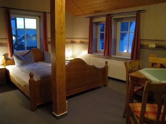 Tek Büyük Yataklı Oda