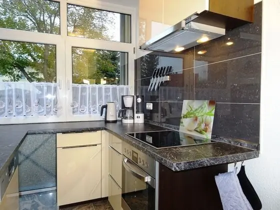 Apart Daire, 2 Yatak Odası, Sigara İçilmez, Avlu Manzaralı