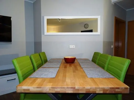 Apart Daire, 2 Yatak Odası, Sigara İçilmez, Avlu Manzaralı