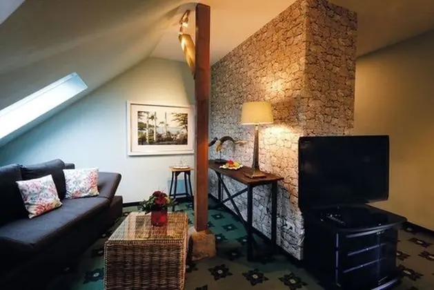 Comfort Tek Büyük Yataklı Oda