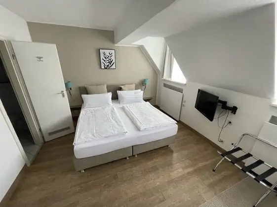 Standard Tek Büyük Yataklı Oda