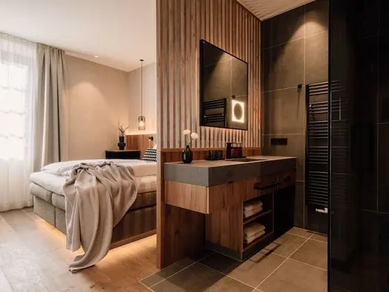 Basic Tek Büyük Yataklı Oda