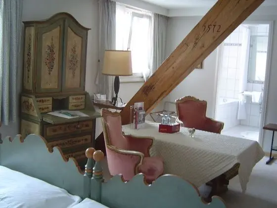 Tek Büyük Yataklı Oda