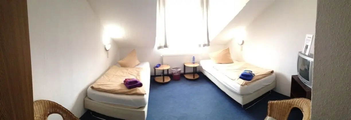 Standard Tek Büyük veya İki Ayrı Yataklı Oda