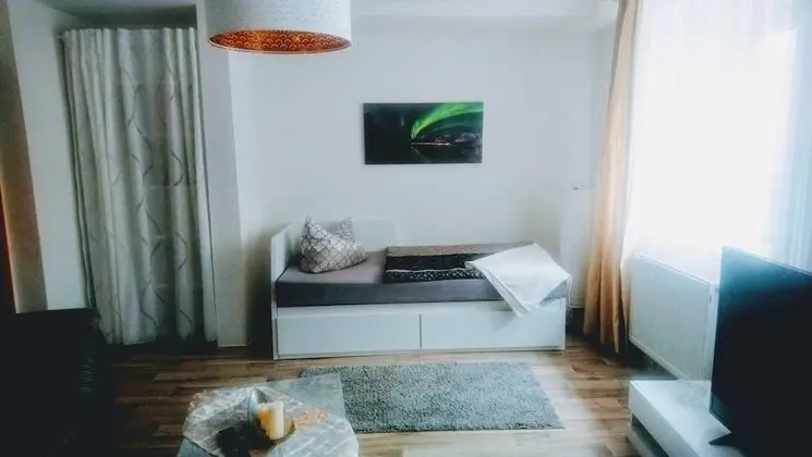 Apart Daire, Zemin Kat