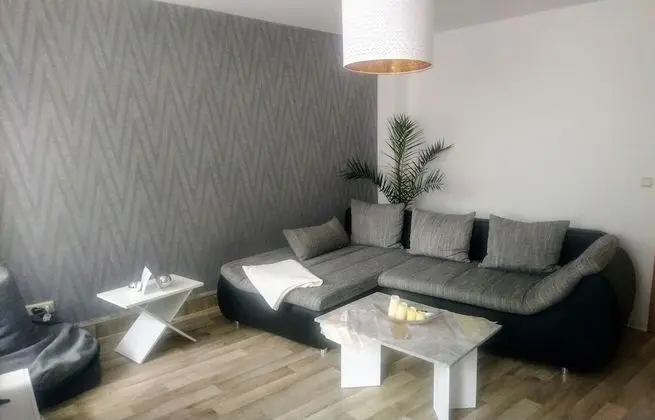 Apart Daire, Zemin Kat