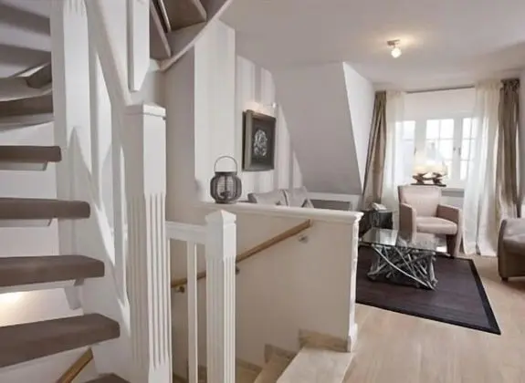 Süit (upper floor )