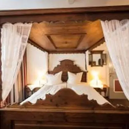 Romantic Tek Büyük Yataklı Oda