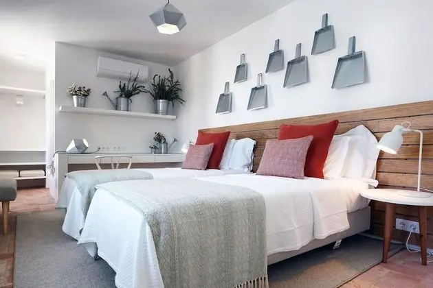 Classic Tek Büyük veya İki Ayrı Yataklı Oda