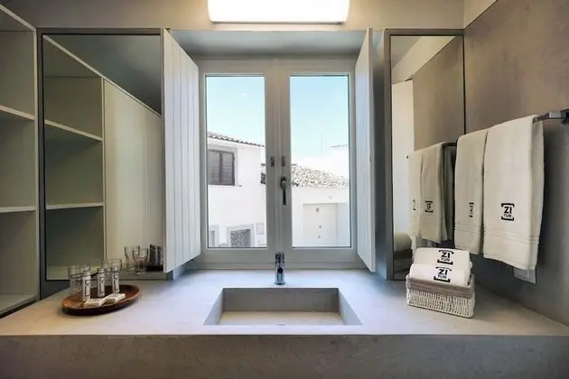 Classic Tek Büyük veya İki Ayrı Yataklı Oda