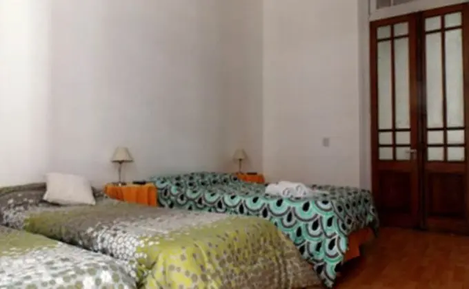 Basic Üç Kişilik Oda