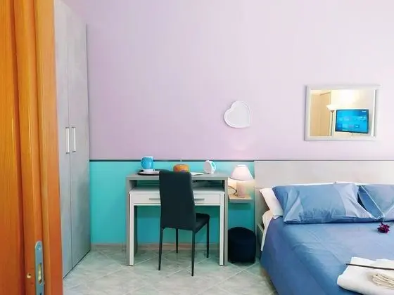 Honeymoon Tek Büyük Yataklı Oda