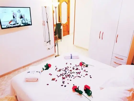 Premium Tek Büyük Yataklı Oda