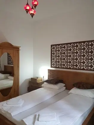 Apartment 2 Bedrooms with Kitchenette
