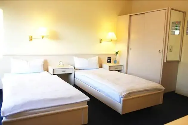 Tek Büyük Yataklı Oda, Balkon