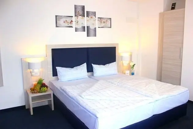 Tek Büyük Yataklı Oda, Balkon