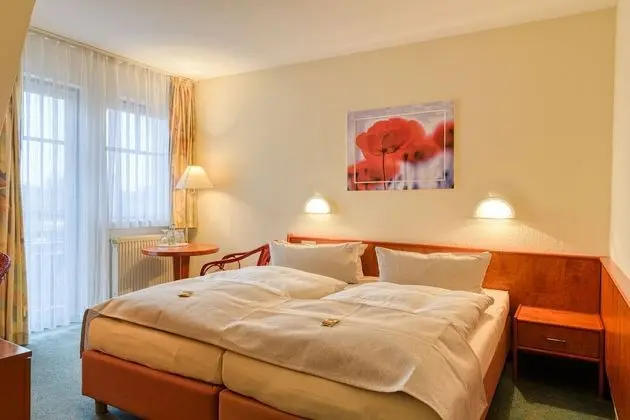 Comfort Tek Büyük Yataklı Oda