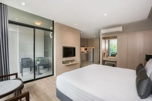 Deluxe Pool View Room with Kitchenette