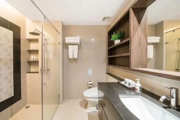 Deluxe Pool View Room with Kitchenette