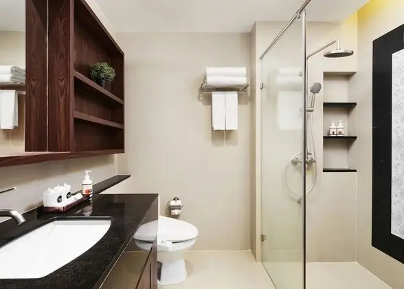 Deluxe Room with Kitchenette