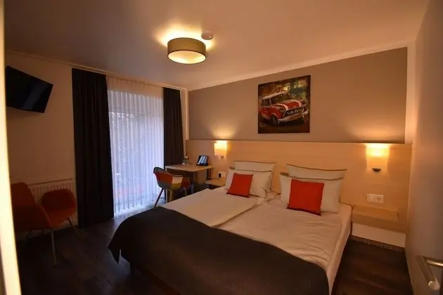 Classic Tek Büyük Yataklı Oda