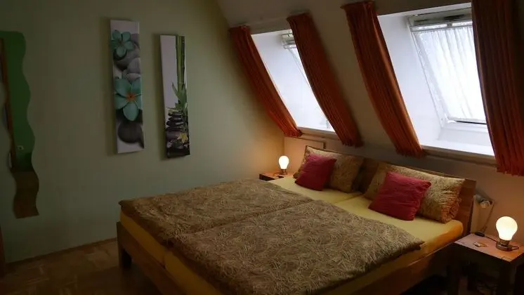 Tek Büyük Yataklı Oda, 1 Büyük (Queen) Boy Yatak