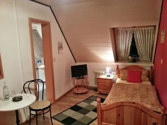 Tek Kişilik Oda, 1 Tek Kişilik Yatak