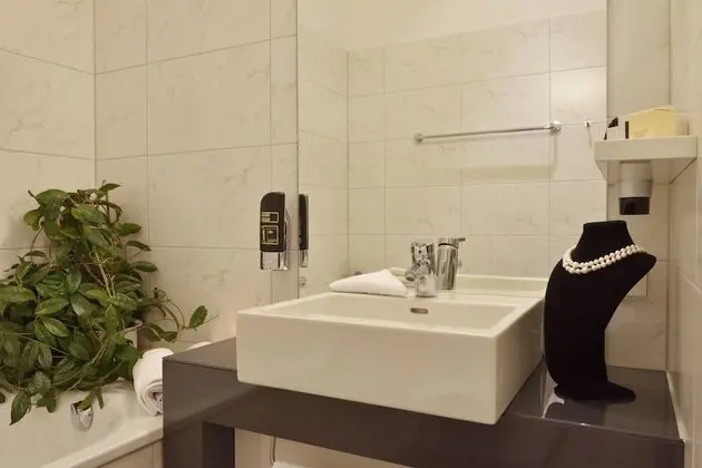 Comfort Tek Büyük veya İki Ayrı Yataklı Oda, 1 Yatak Odası, Küvet