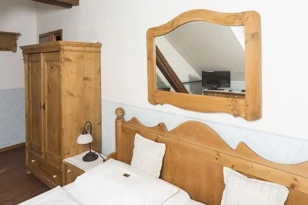 Tek Büyük Yataklı Oda