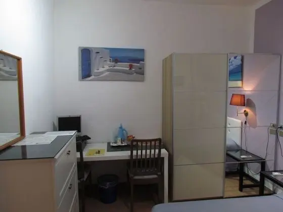 Standard Tek Büyük Yataklı Oda
