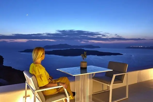Private Unlimited View Suite