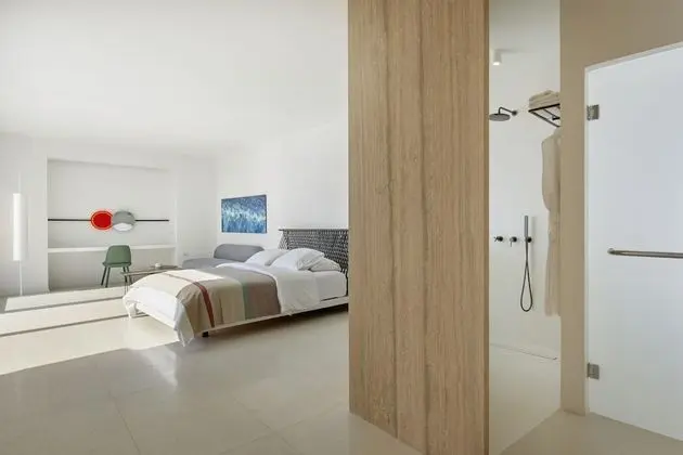Private Unlimited View Suite