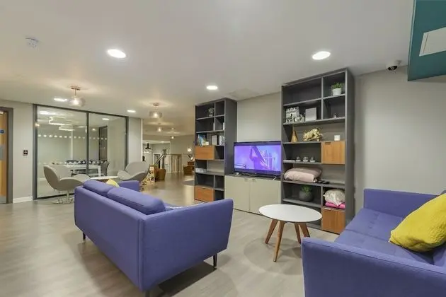 Classic Tek Büyük Yataklı Oda